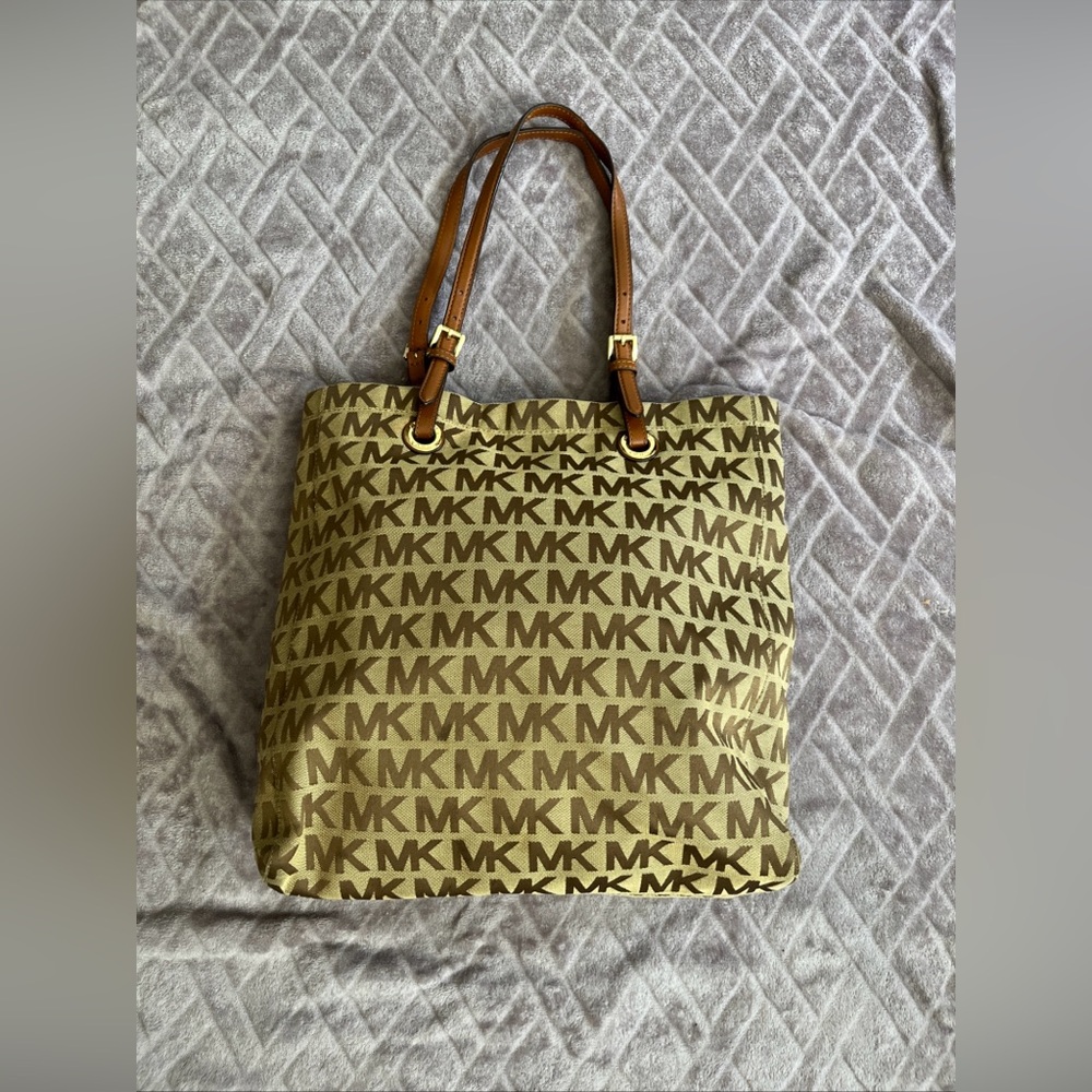 Michael Kors Tote